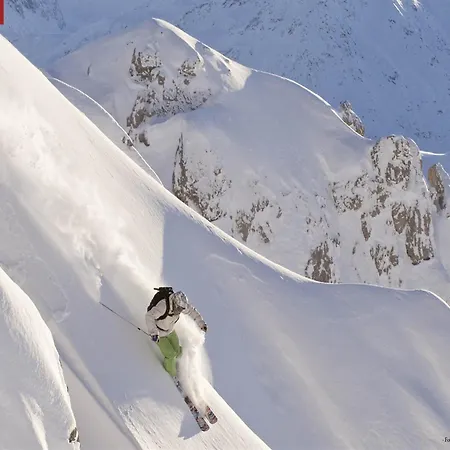 In Near Slopes * Kitzbühel