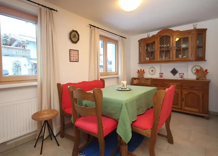 In Near Slopes * Kitzbühel